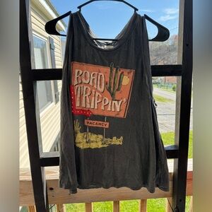 Maurices Tank. XL. $5.